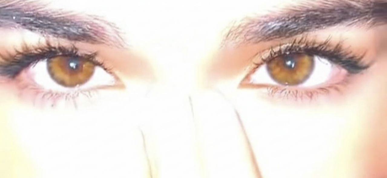 Close-up of eyes